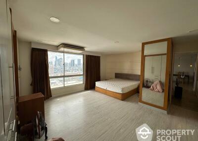 1-BR Condo at Bangkok Garden in Chong Nonsi