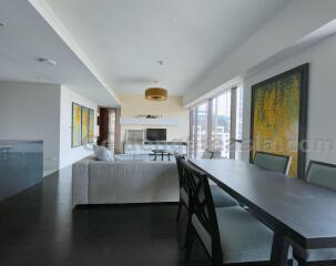 2 Bedrooms Condominium at Hansar Residence - Ratchadamri