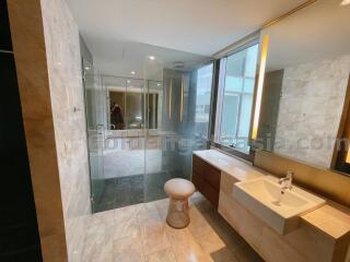 2 Bedrooms Condominium at Hansar Residence - Ratchadamri