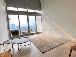 2 Bedrooms Duplex Condo at 185 Rajadamri, Lumphini