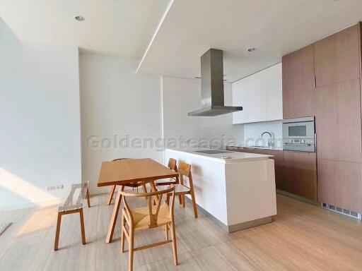 2 Bedrooms Duplex Condo at 185 Rajadamri, Lumphini