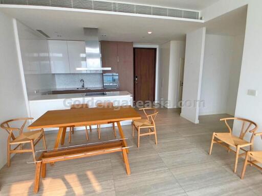 2 Bedrooms Duplex Condo at 185 Rajadamri, Lumphini