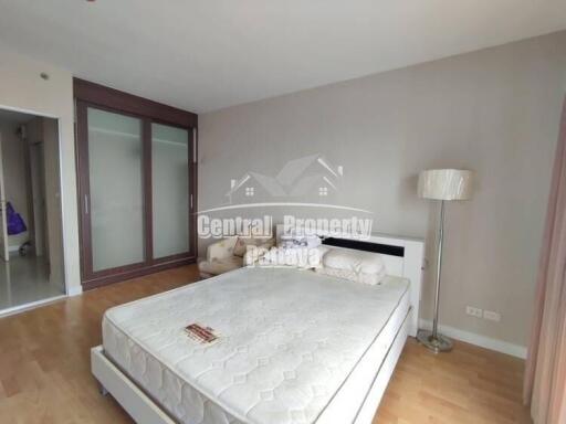 Modern, 1 bedroom, 1 bathroom for sale in Unicca condominium in Foreign quota.