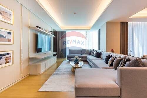 Stunning Fully Furnished Condo at BAAN SINDHORN