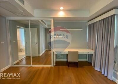 Spacious 3 Bed Condo for Rent Just Steps from BTS Thong Lo