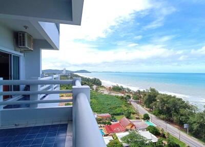 Balcony with ocean view