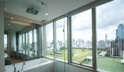 Bathroom with city view