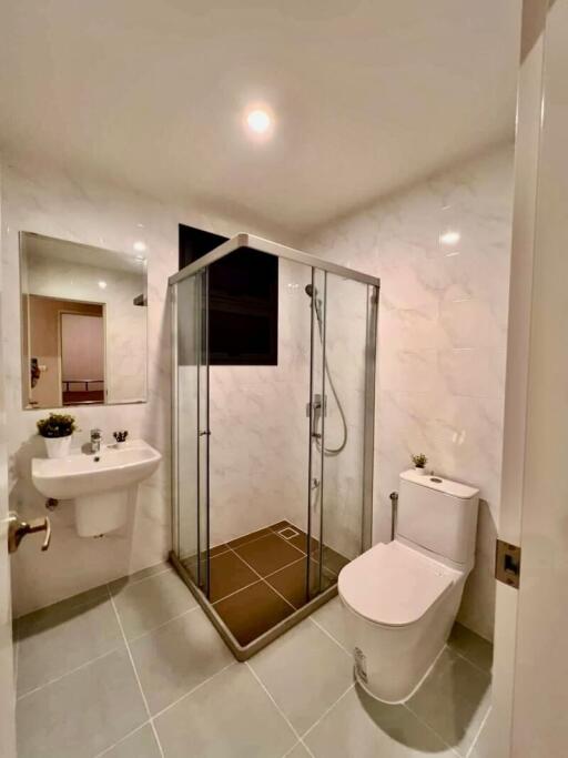 Modern bathroom with shower cabin