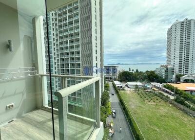 Studio Condo in The Riviera Wong Amat Beach Wongamat C011760