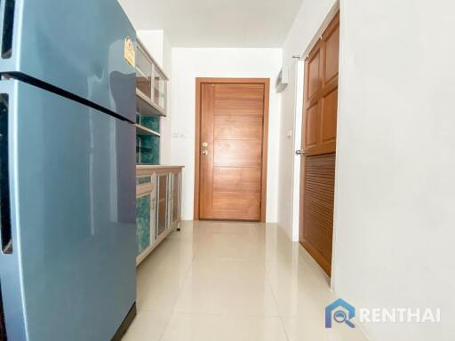 Fully Furnished Beach 7 Condo Studio in Pattaya for Sale - 1.15M Thb