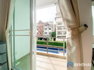 Fully Furnished Beach 7 Condo Studio in Pattaya for Sale - 1.15M Thb