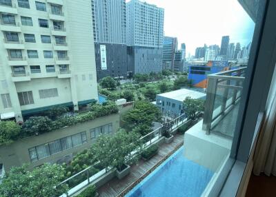 Large 1-Bedroom Condo Sukhumvit 24