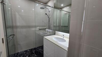 Condo Sale MRT Sukhumvit Investment Property