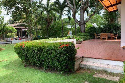 772 Sqm., 3 Beds, 2 Baths Townhouse listed for ฿ 25,000,000.