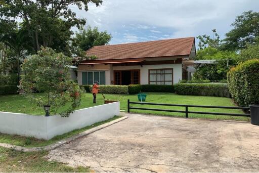 772 Sqm., 3 Beds, 2 Baths Townhouse listed for ฿ 25,000,000.