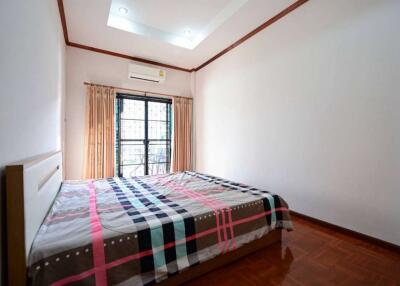 2 Bedroom townhouse for rent near Suthep Road