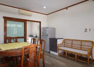 Four-Bedroom House for Rent Near Canal Road and Wat Pong Noi