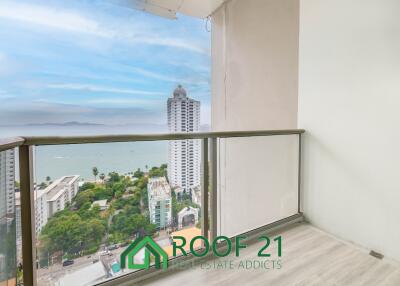 Urgent sale l! Fully furnished unit, Hight floor with direct sea view: The Riviera Wong Amat 1 Bed 1 bath 35 sqm.