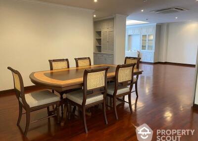 3-BR Condo at Newton Tower Condominium near BTS Nana