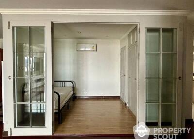 3-BR Condo at Newton Tower Condominium near BTS Nana