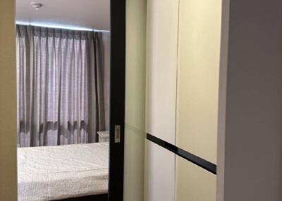 1-BR Condo at The Tempo Ruamrudee Condominium near BTS Phloen Chit