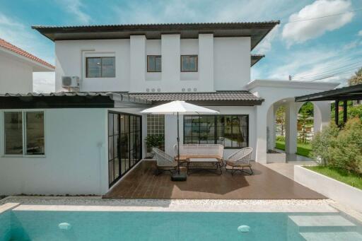 268 Sqm., 4 Beds, 3 Baths House listed for ฿ 8,900,000.