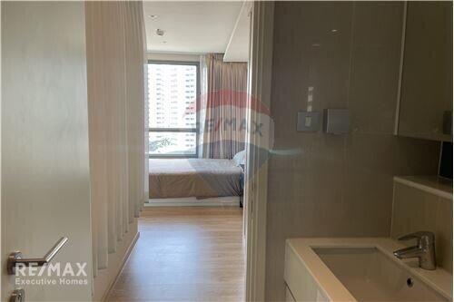 Luxury Condo near BTS Phrom Phong, Best Price, Quiet Location