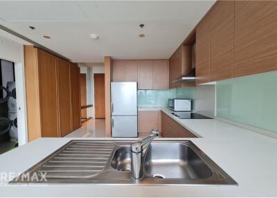 For Sale: High Floor Duplex 2 Bedrooms at The Emporio Place, BTS Phrom Phong 14 Mins Walk