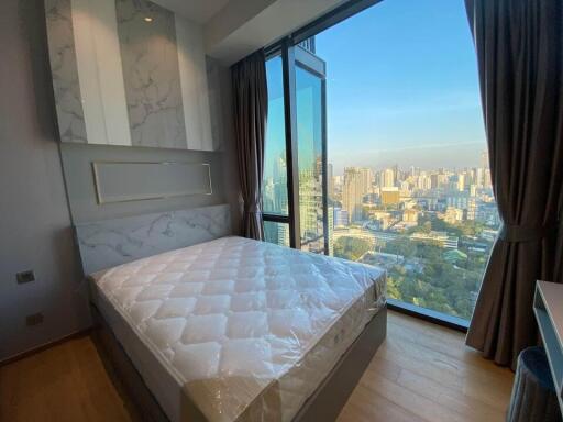 Bedroom with city view