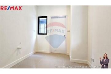 207 Sqm., 4 Beds Townhouse listed for ฿ 10,900,000.