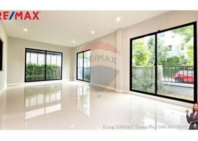 207 Sqm., 4 Beds Townhouse listed for ฿ 10,900,000.