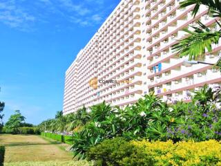 คอนโดนี้มี 1 ห้องนอน  อยู่ในโครงการ คอนโดมิเนียมชื่อ Jomtien Beach Condominium 