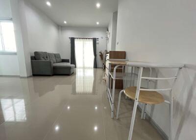 2 Bedroom House to Rent : Nong Han