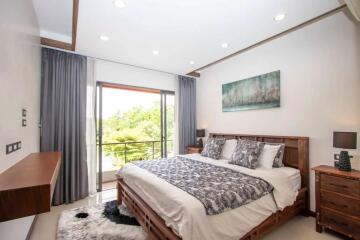 Stunning Lake Views : 4 Bedroom Pool Villa at Ban Wang Tarn