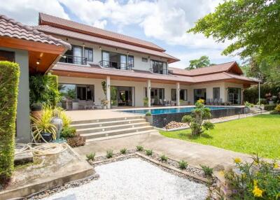 Stunning Lake Views : 4 Bedroom Pool Villa at Ban Wang Tarn