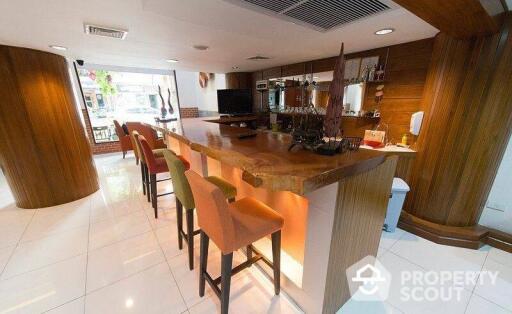 Shophouse for Rent in Suriyawong