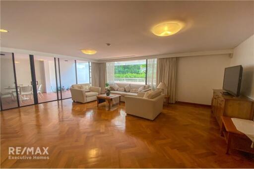 Spacious 4 Bedroom Condo with Expansive Terrace in Sathon Soi 1