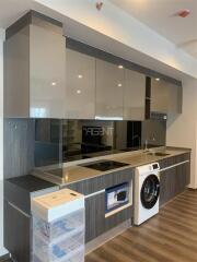 For Sale with Tenant Condominium Ideo Rama 9 - Asoke  71 sq.m, 2 bedroom