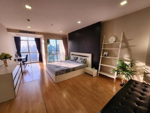 Spacious bedroom with a view