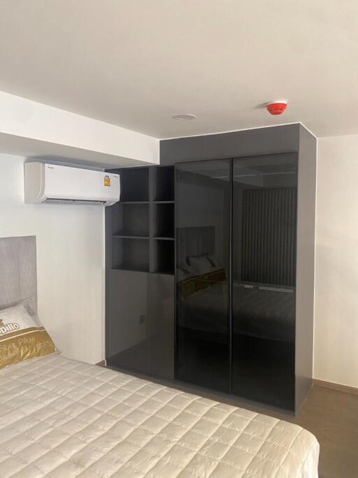 Bedroom with wardrobe and air conditioning