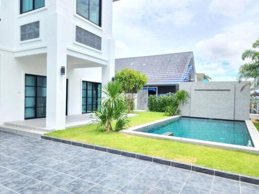 New luxury renovation 2 storey house for sale