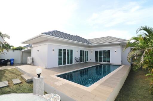 Modern single-story house with pool