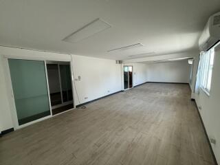 For Rent Bangkok Office Thonglor BTS Thong Lo Watthana