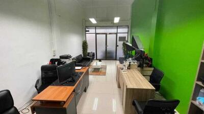 For Rent Bangkok Shophouse Sukhumvit BTS Phra Khanong Khlong Toei