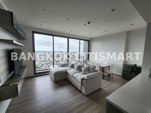 Condo at RHYTHM Charoenkrung Pavillion for rent