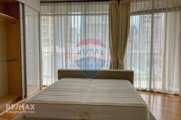 Pet Friendly 2 Bed Condo for Rent 5 Mins Walk from BTS Asoke Sukhumvit