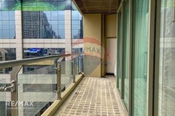 Pet Friendly 2 Bed Condo for Rent 5 Mins Walk from BTS Asoke Sukhumvit