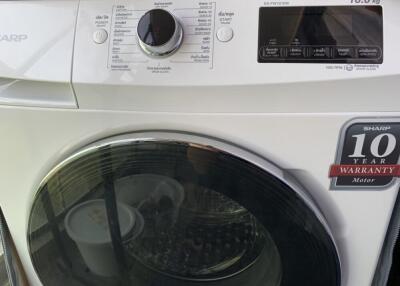 Washing machine with 10-year warranty