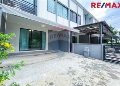 107 Sqm., 3 Beds Townhouse listed for ฿ 3,500,000.