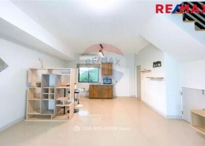 107 Sqm., 3 Beds Townhouse listed for ฿ 3,500,000.